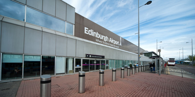 Taxi from Edinburgh Airport to the City Centre